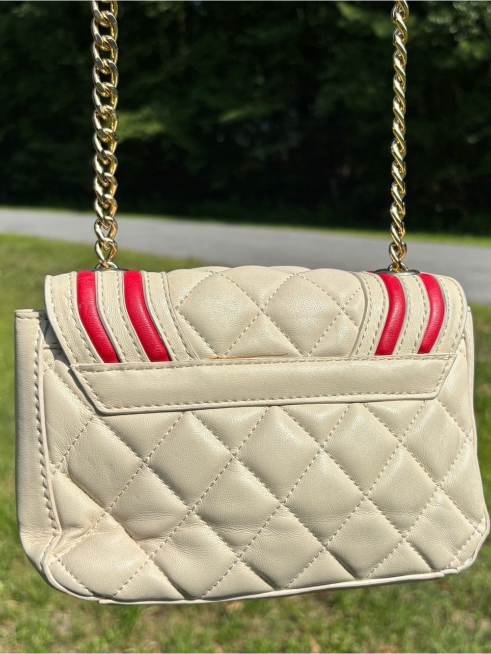 Love Moschino Cream and Red Quilted Mini Crossbody with Gold Hardware - Picture 2 of 7